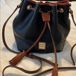 Dooney & Bourke pebble grain kendell crossbody